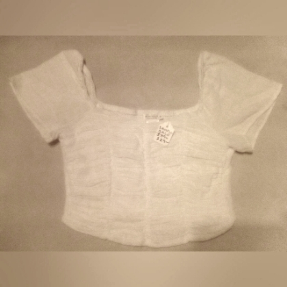 "KIRIOUS" CROP TOP